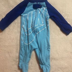 Nike newborn sleeper